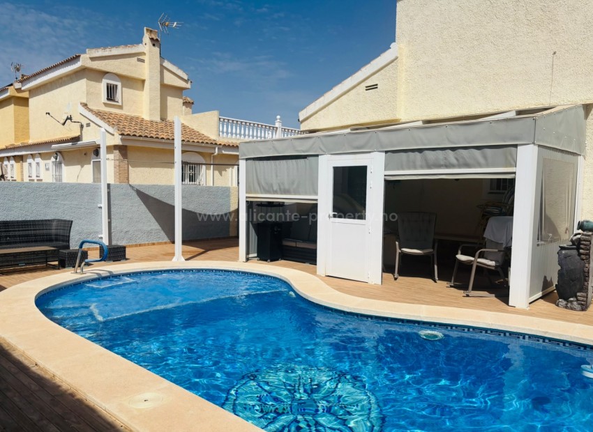 Villa en Santa Pola