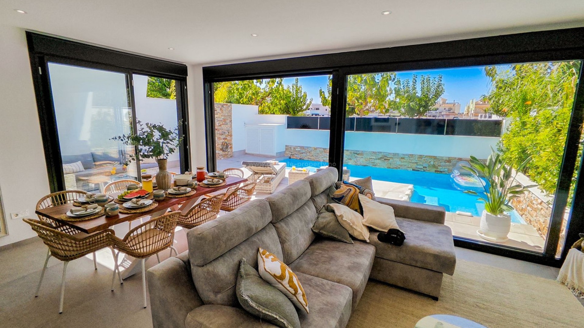 Villa en Santiago de la Ribera