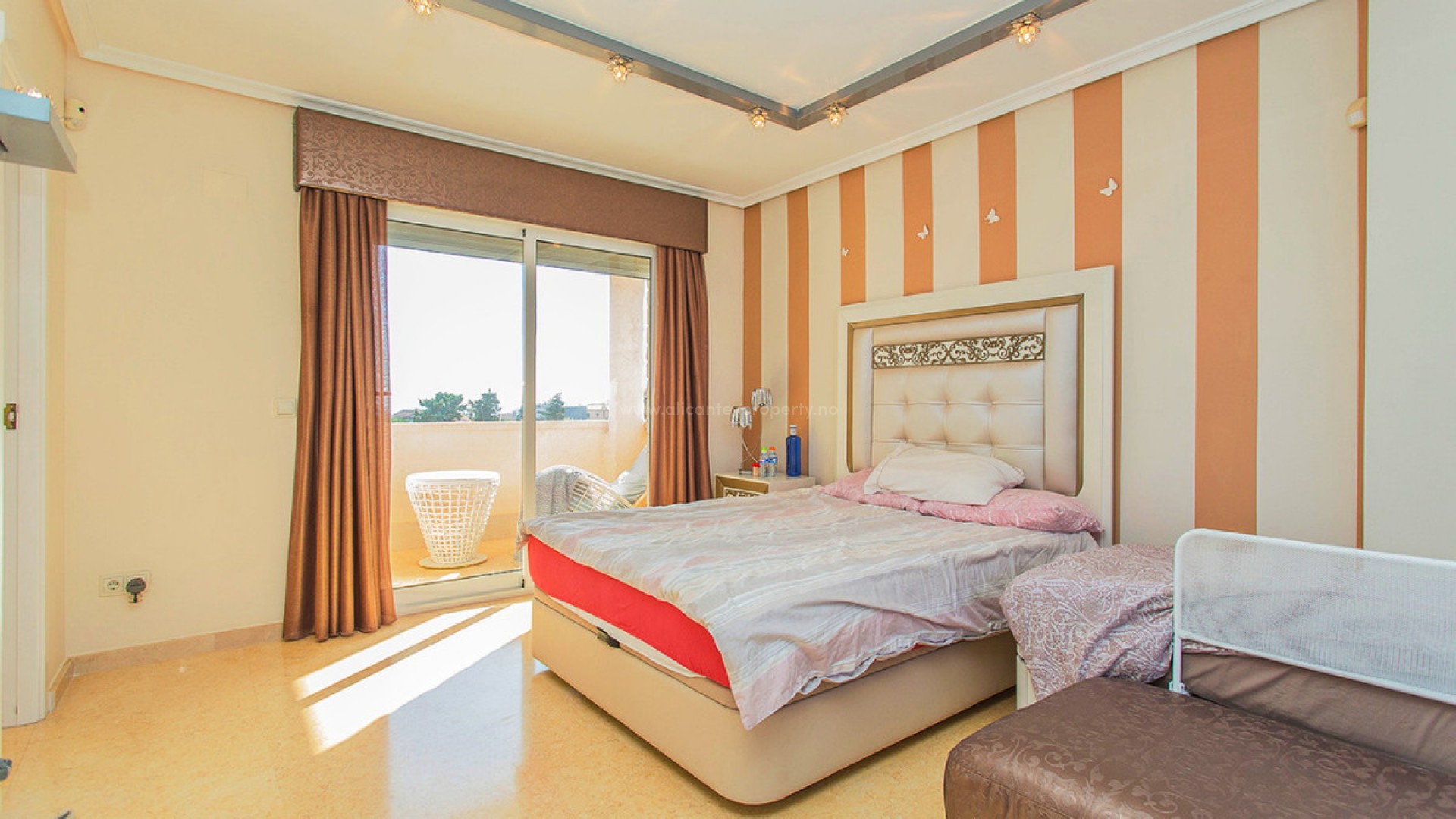 Villa en Torre La Mata