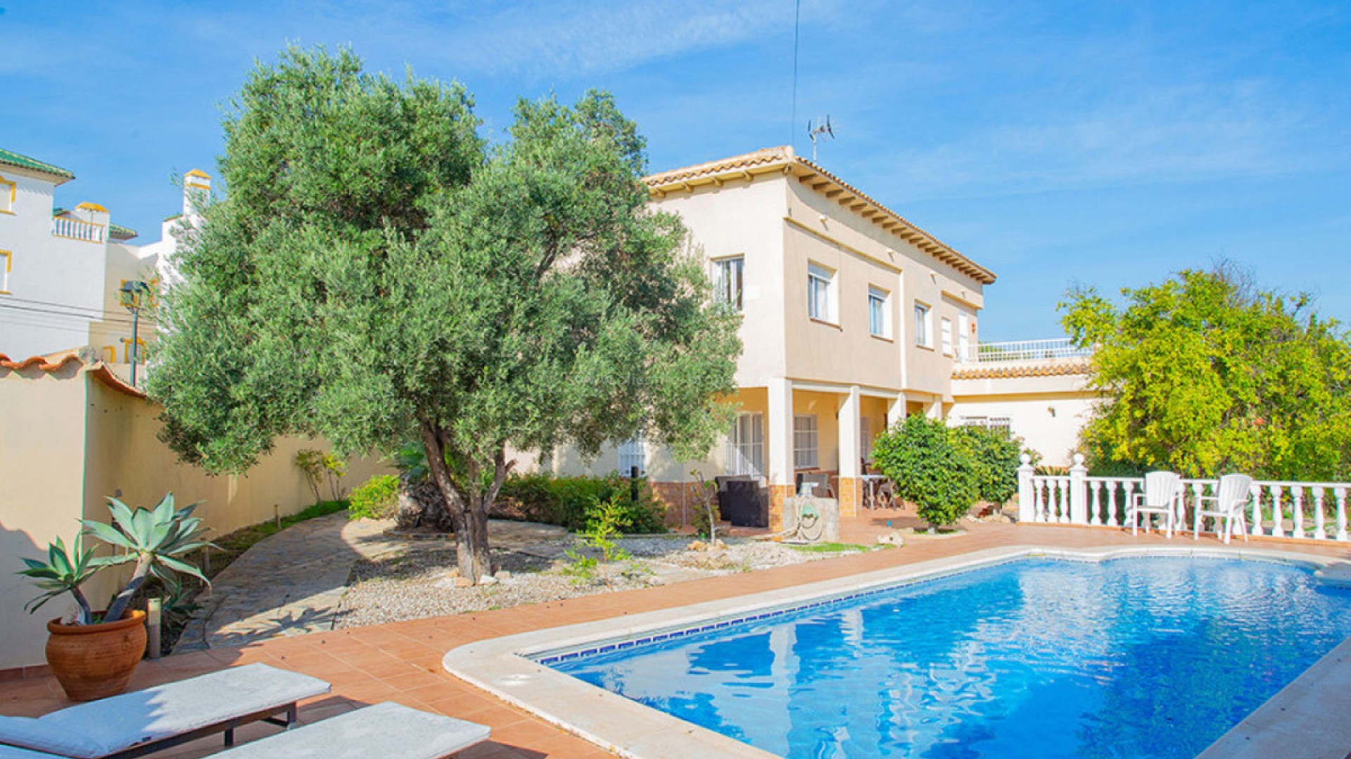 Villa en Torre La Mata