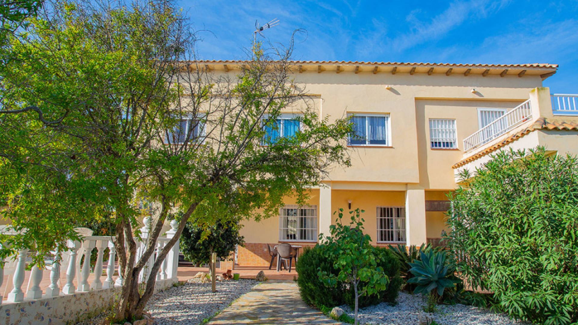 Villa en Torre La Mata