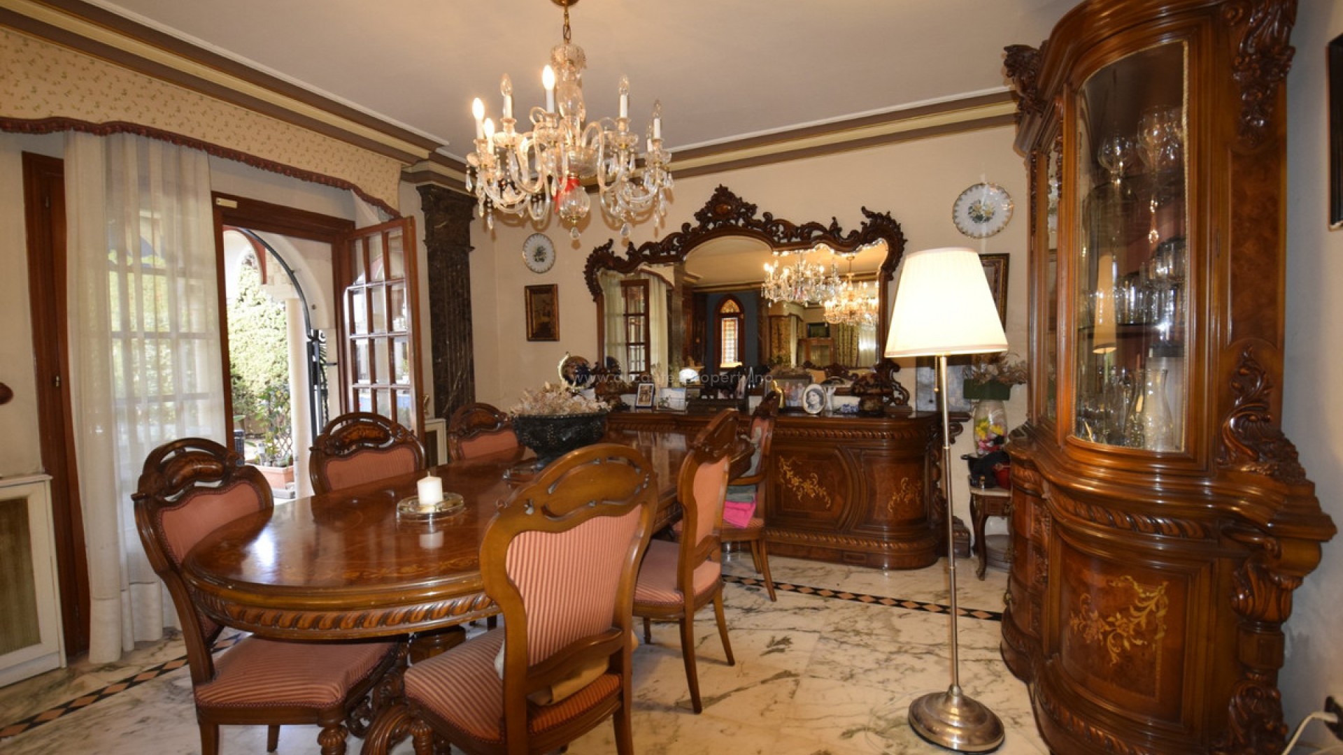 Villa en Torrevieja Centro