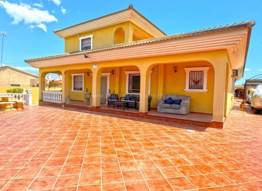 Villa en Torrevieja Centro