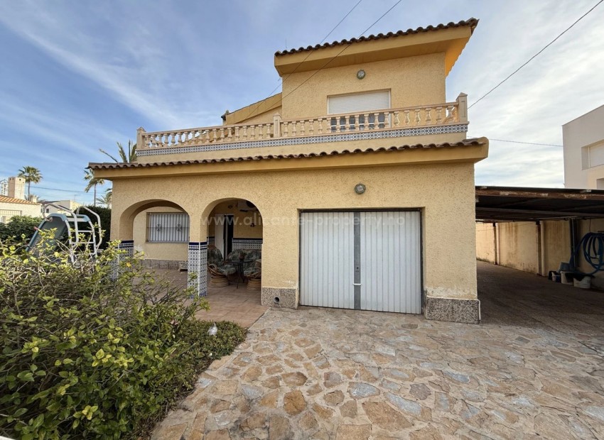 Villa en Torrevieja Centro