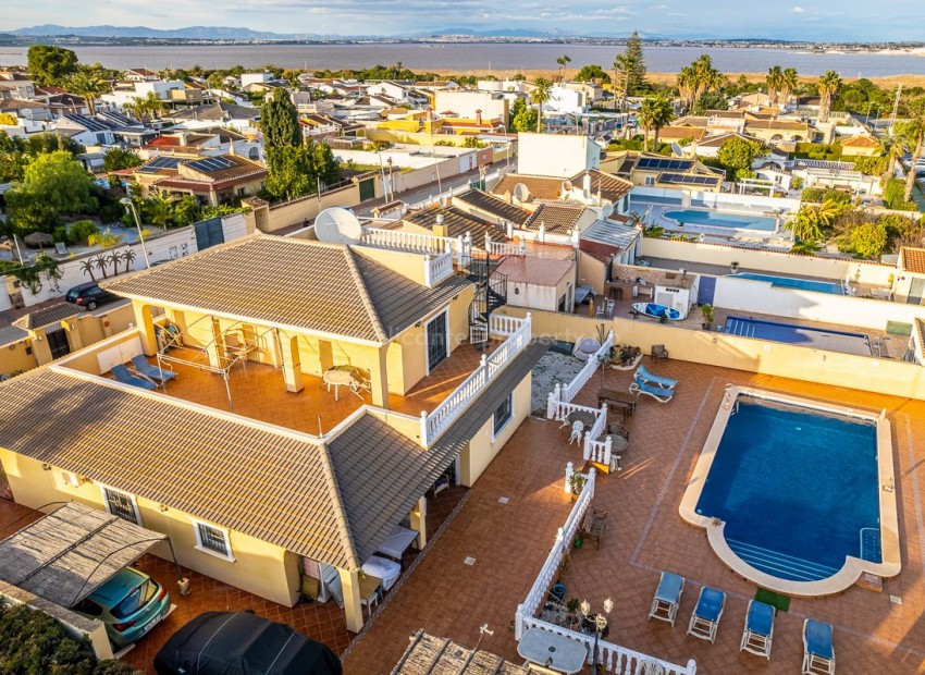 Villa en Torrevieja Centro