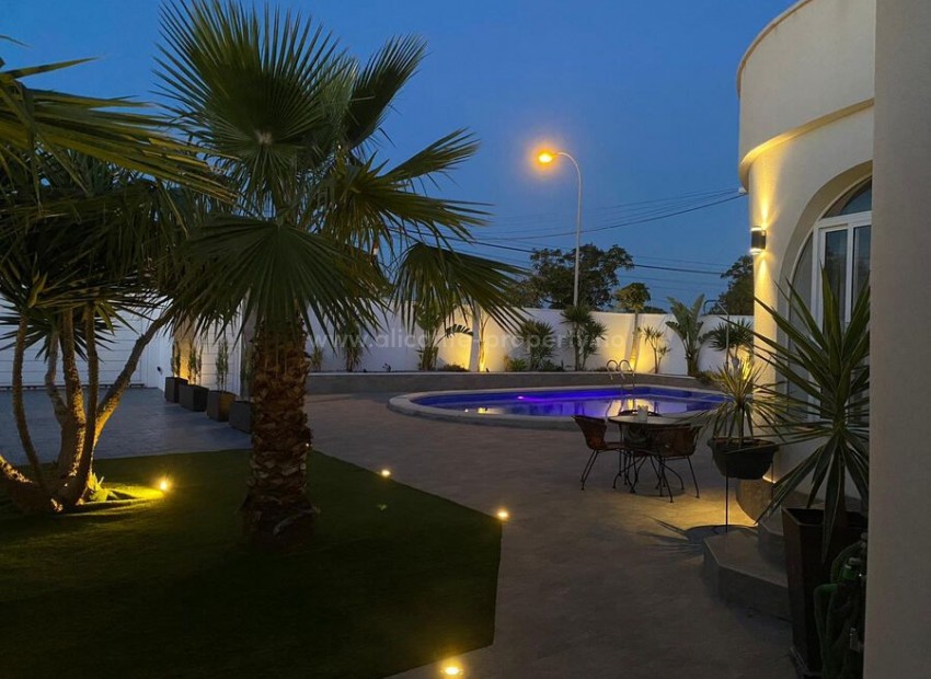 Villa en Torrevieja Centro
