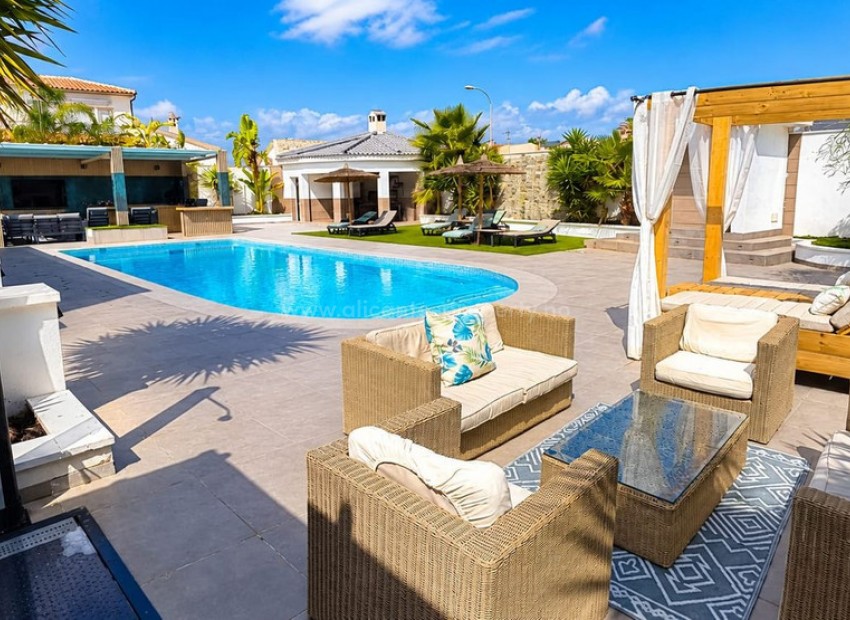 Villa en Torrevieja Centro