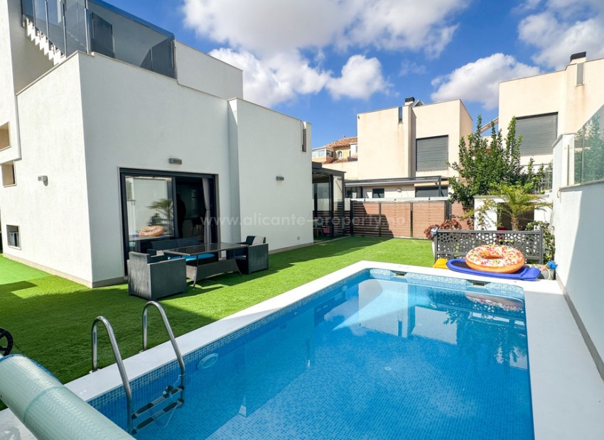 Villa en Torrevieja Centro