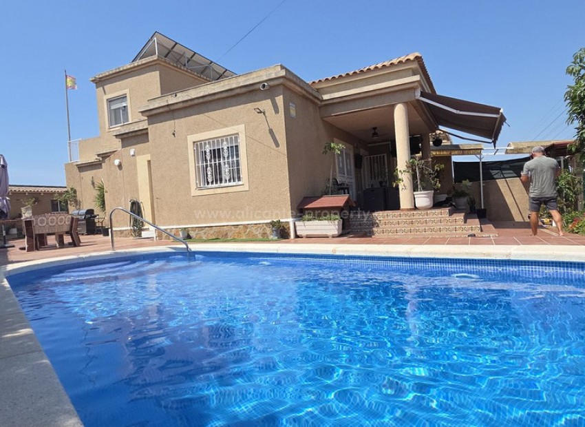Villa en Torrevieja Centro