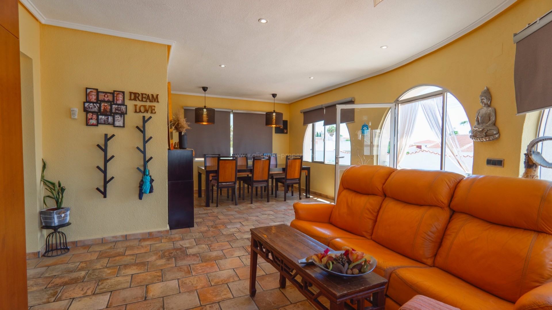 Villa en Town Center