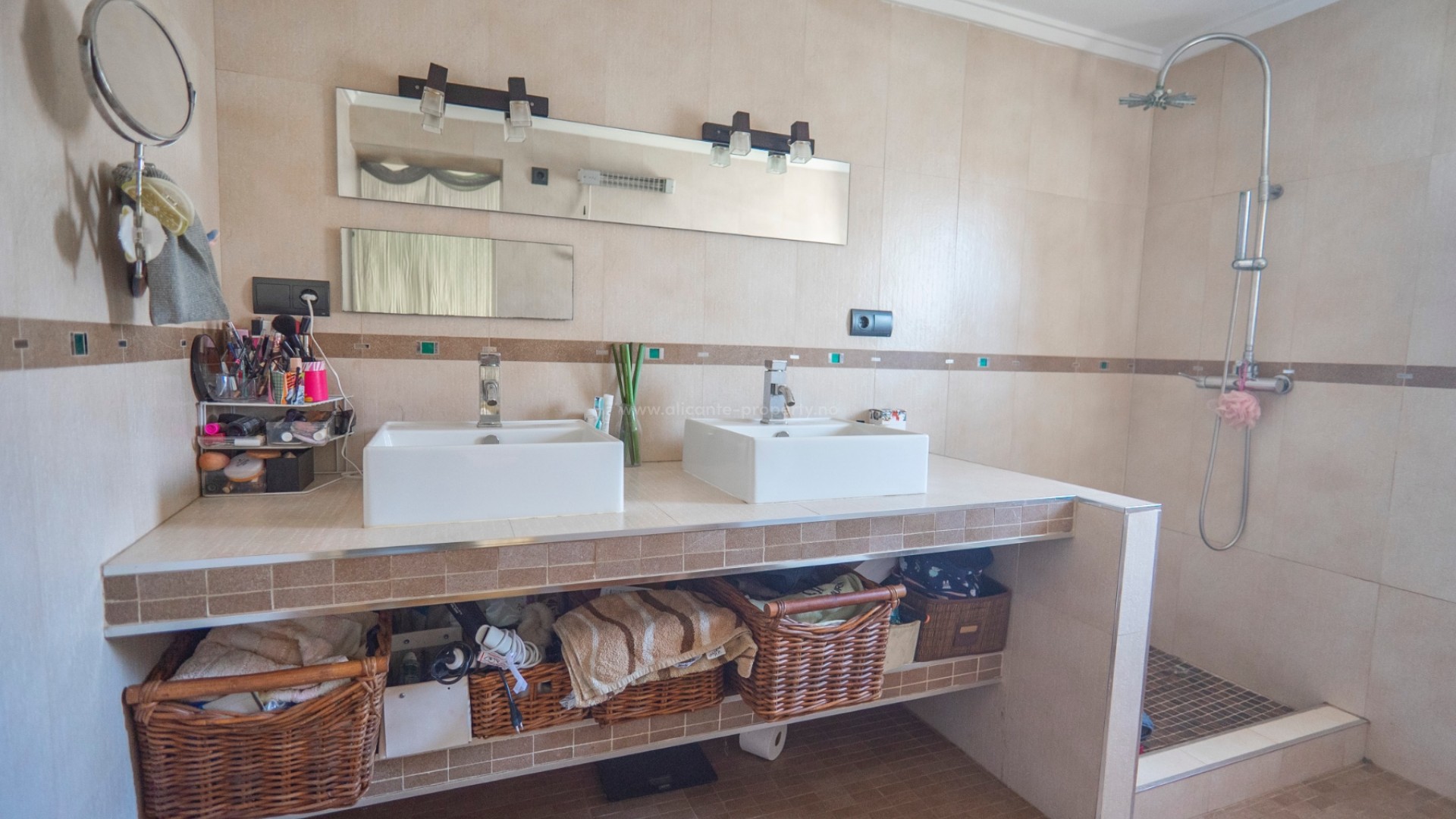 Villa en Town Center