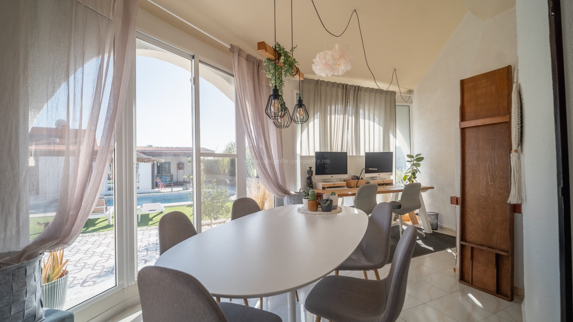 Villa en Town Center