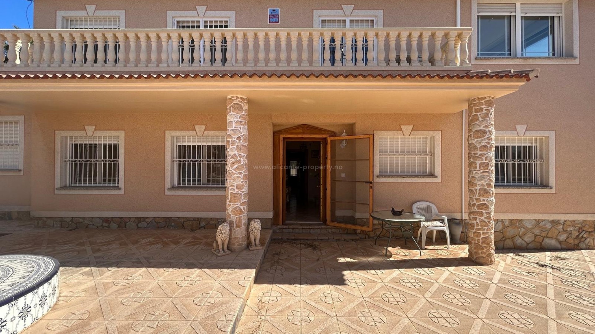 Villa en Town Center