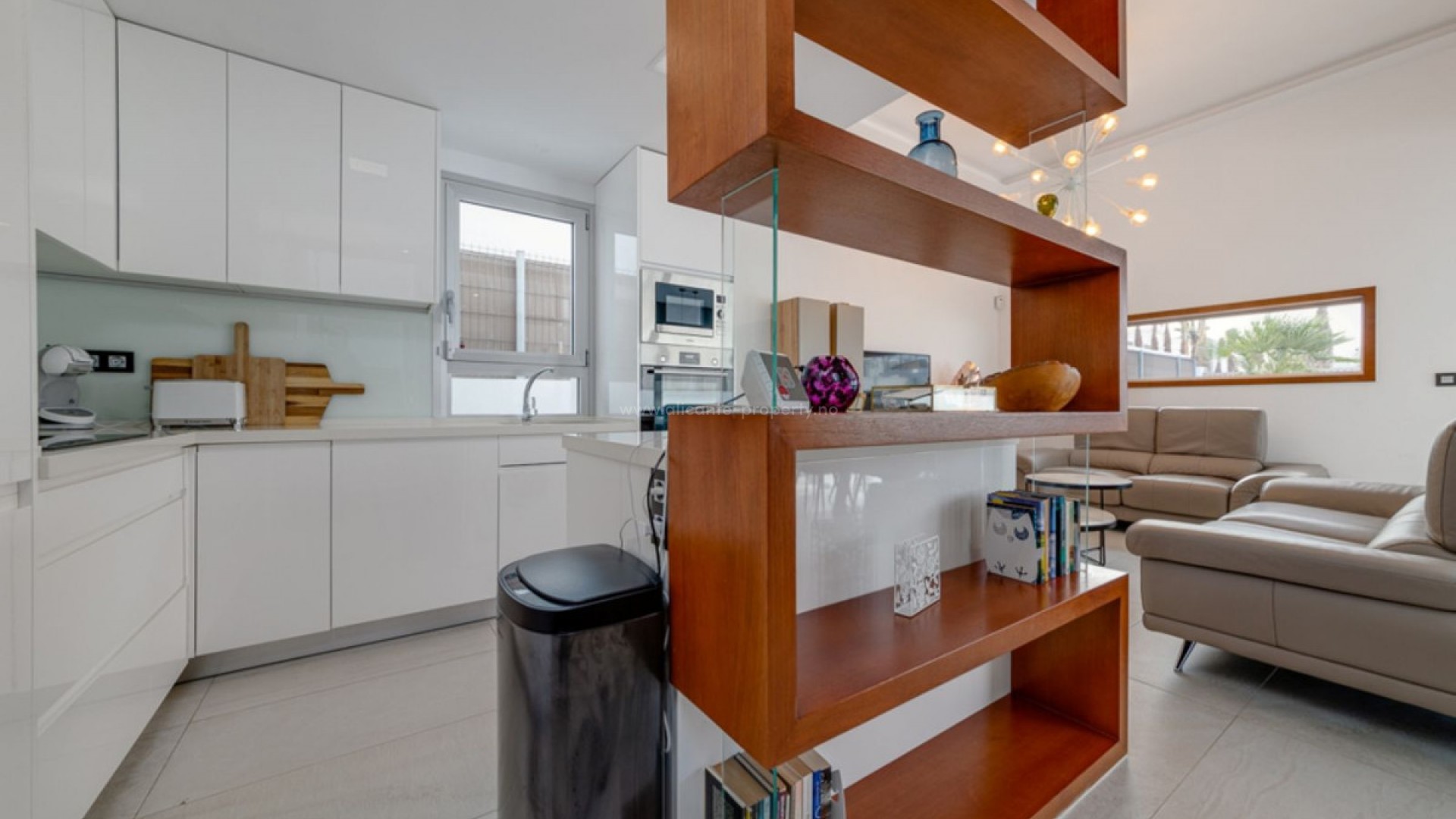 Villa en Urbanización El Raso