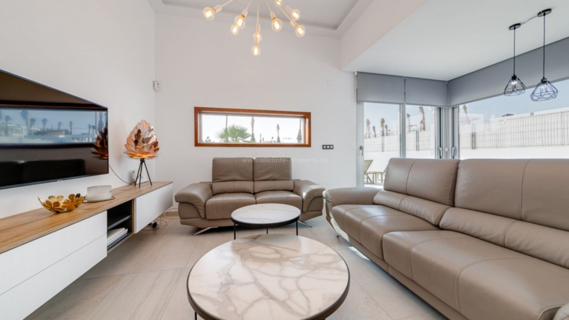 Villa en Urbanización El Raso