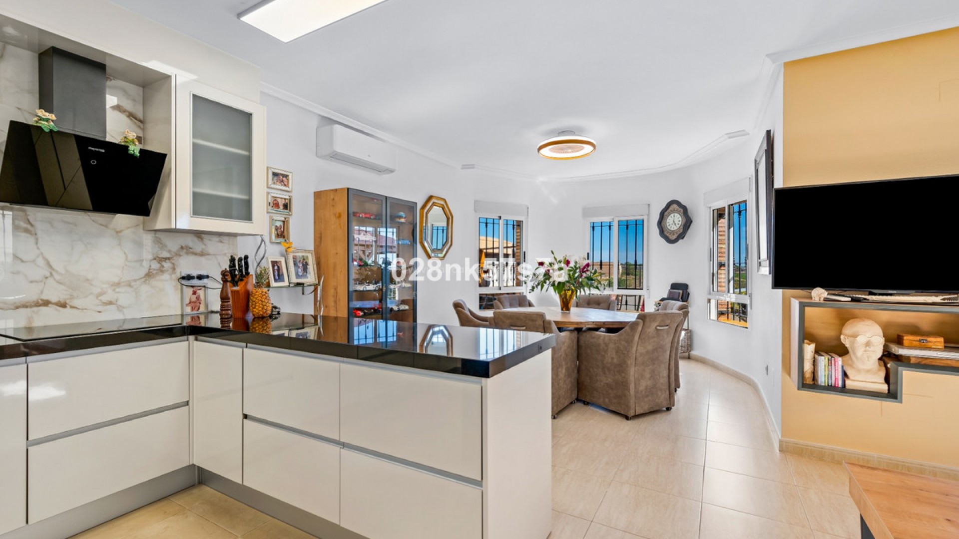 Villa en Urbanización El Raso