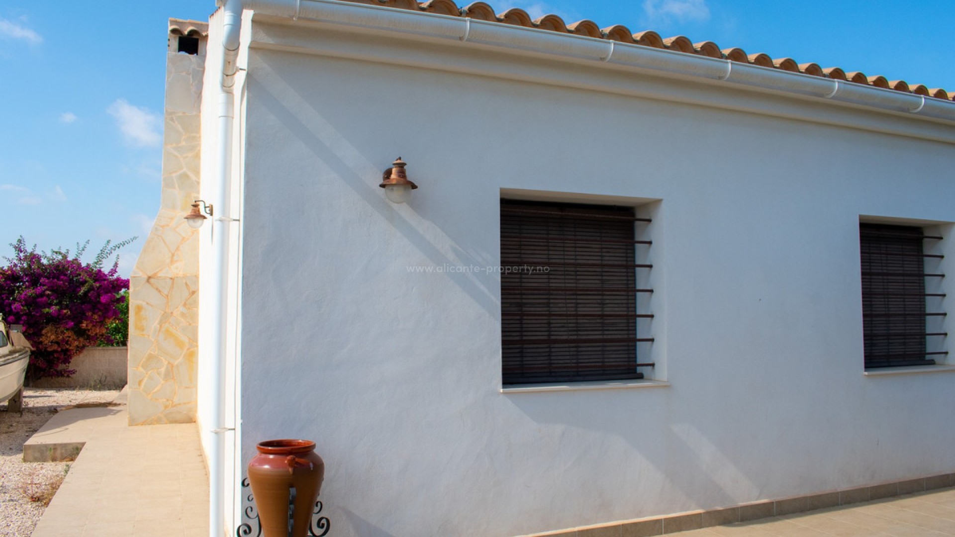 Villa en Urbanización El Raso