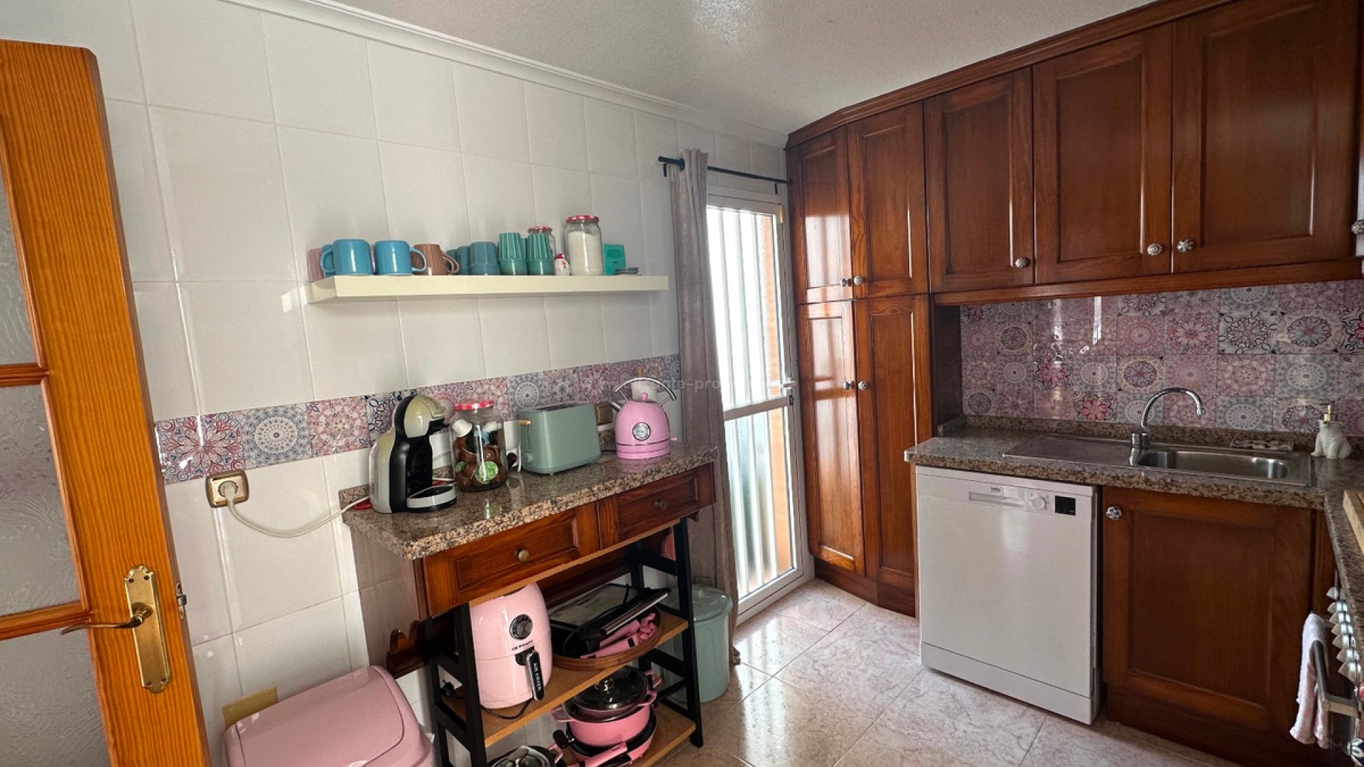 Villa en Urbanización El Raso