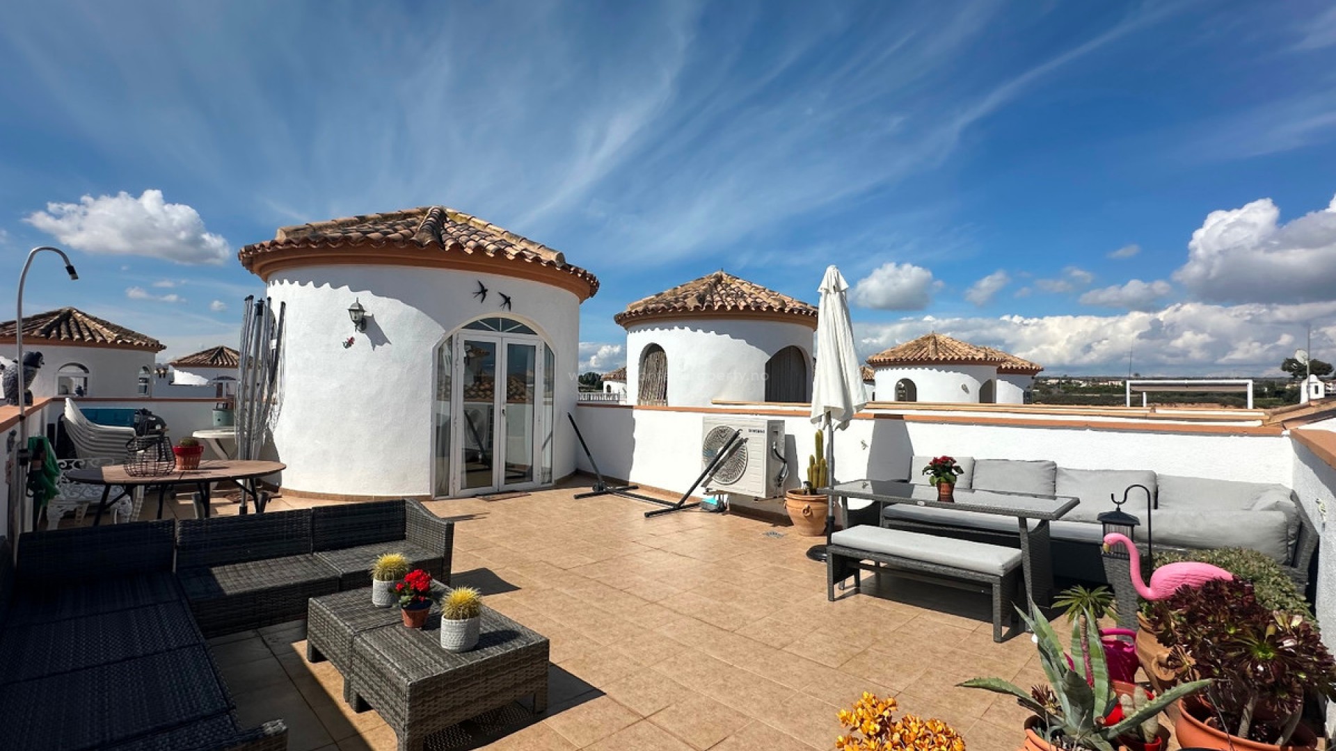 Villa en Urbanización El Raso