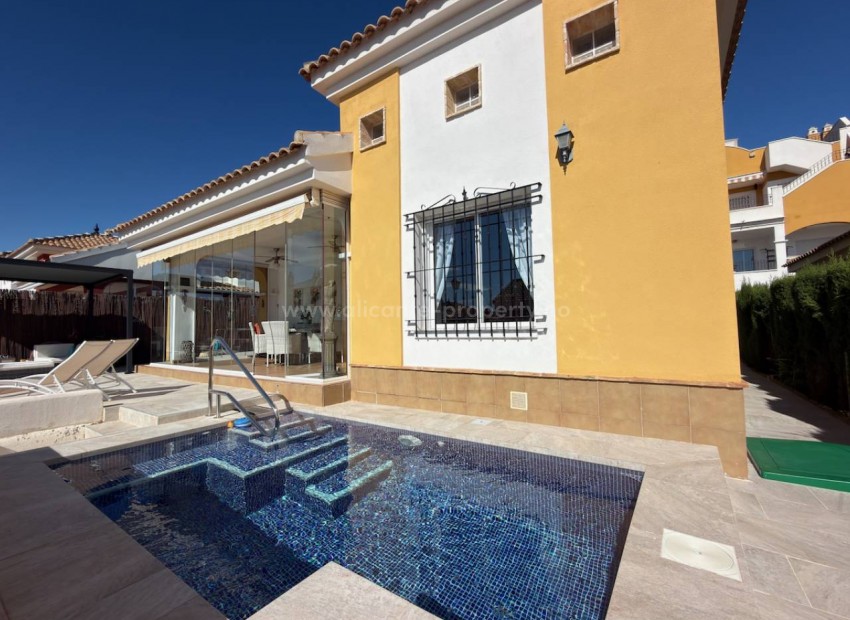 Villa en Urbanizacion montesol
