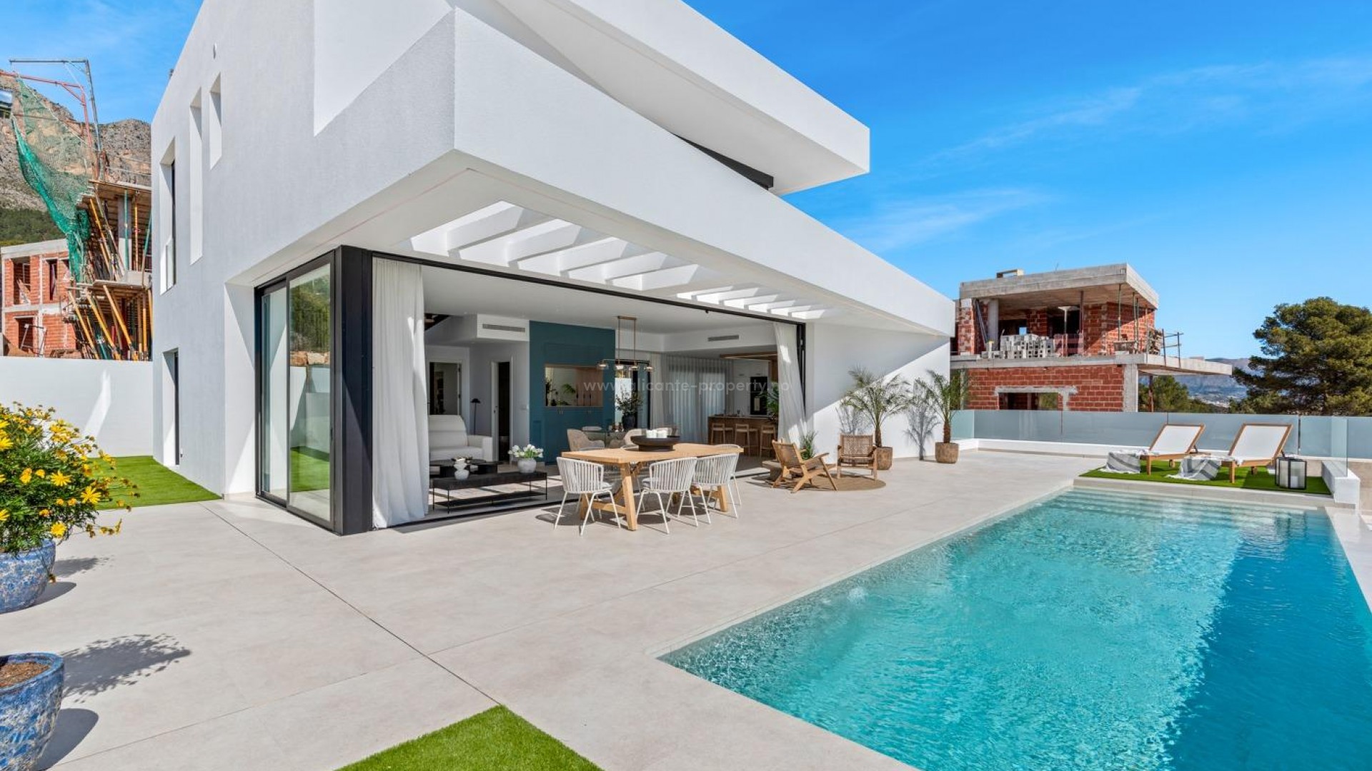 Villa en Urbanizaciones