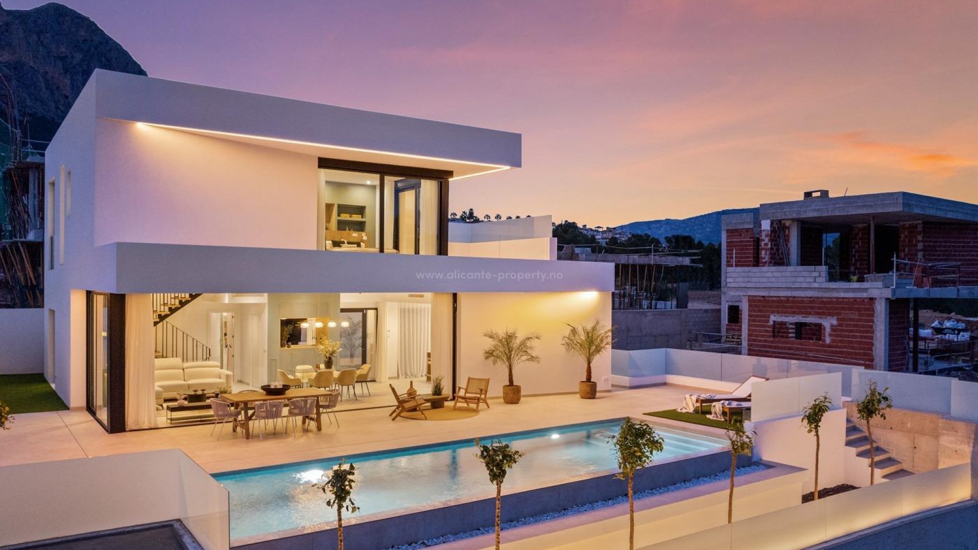 Villa en Urbanizaciones