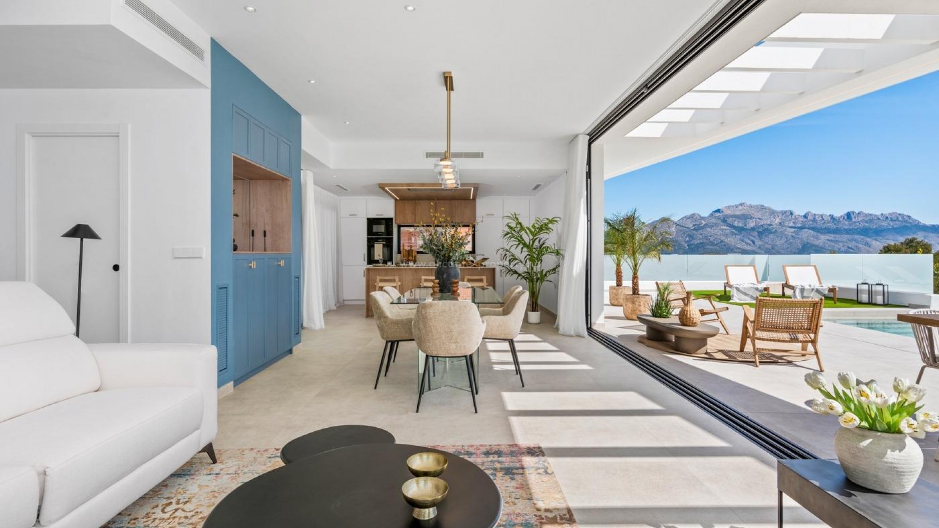 Villa en Urbanizaciones