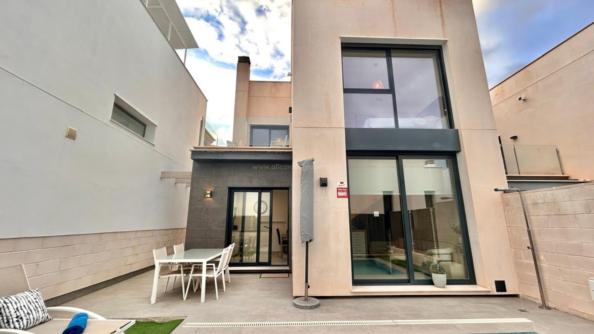 Villa en Villamartín