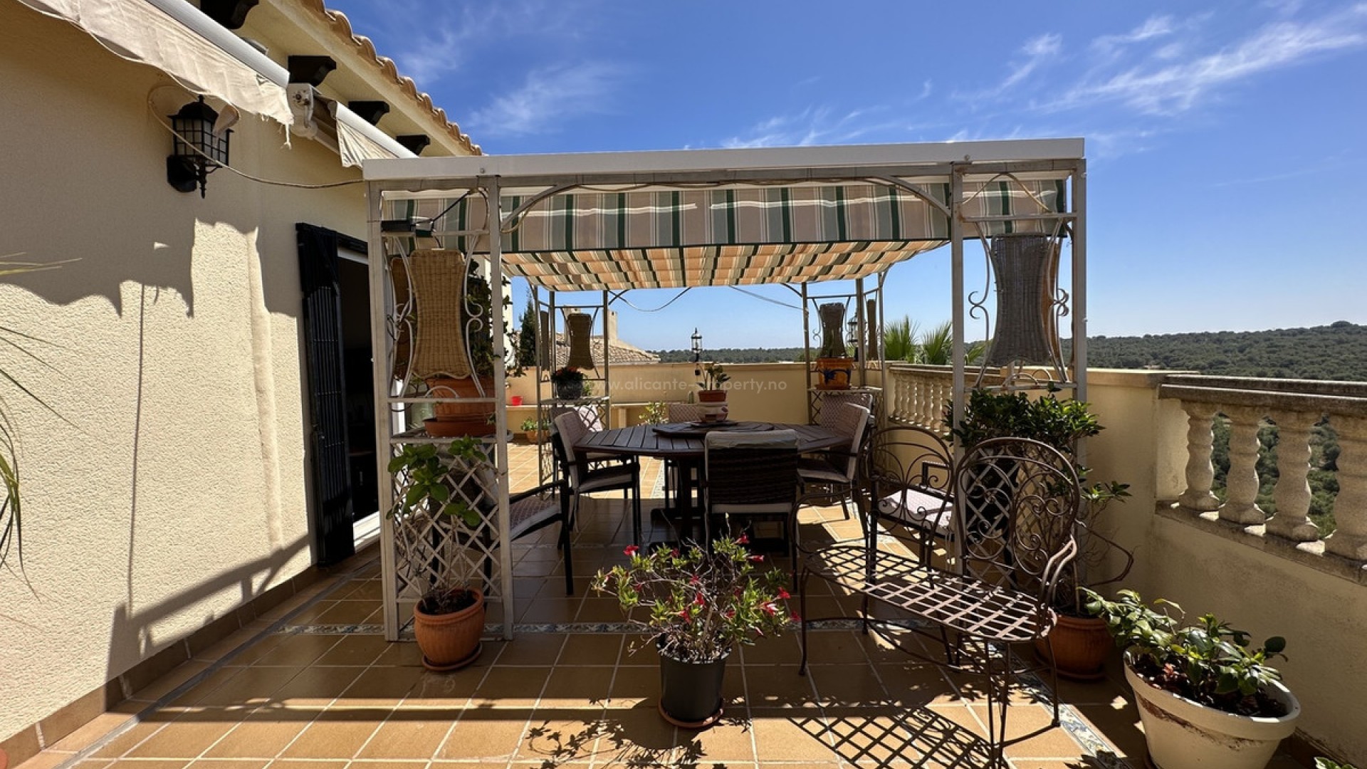 Villa en Villamartín