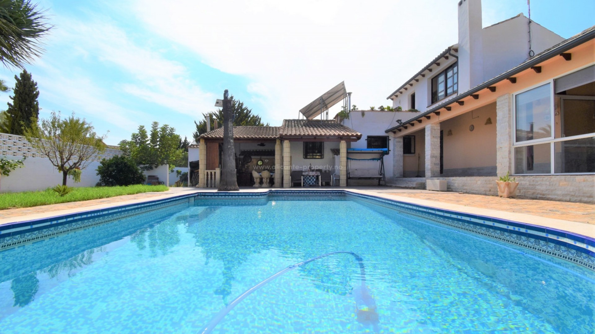 Villa en Villamartín