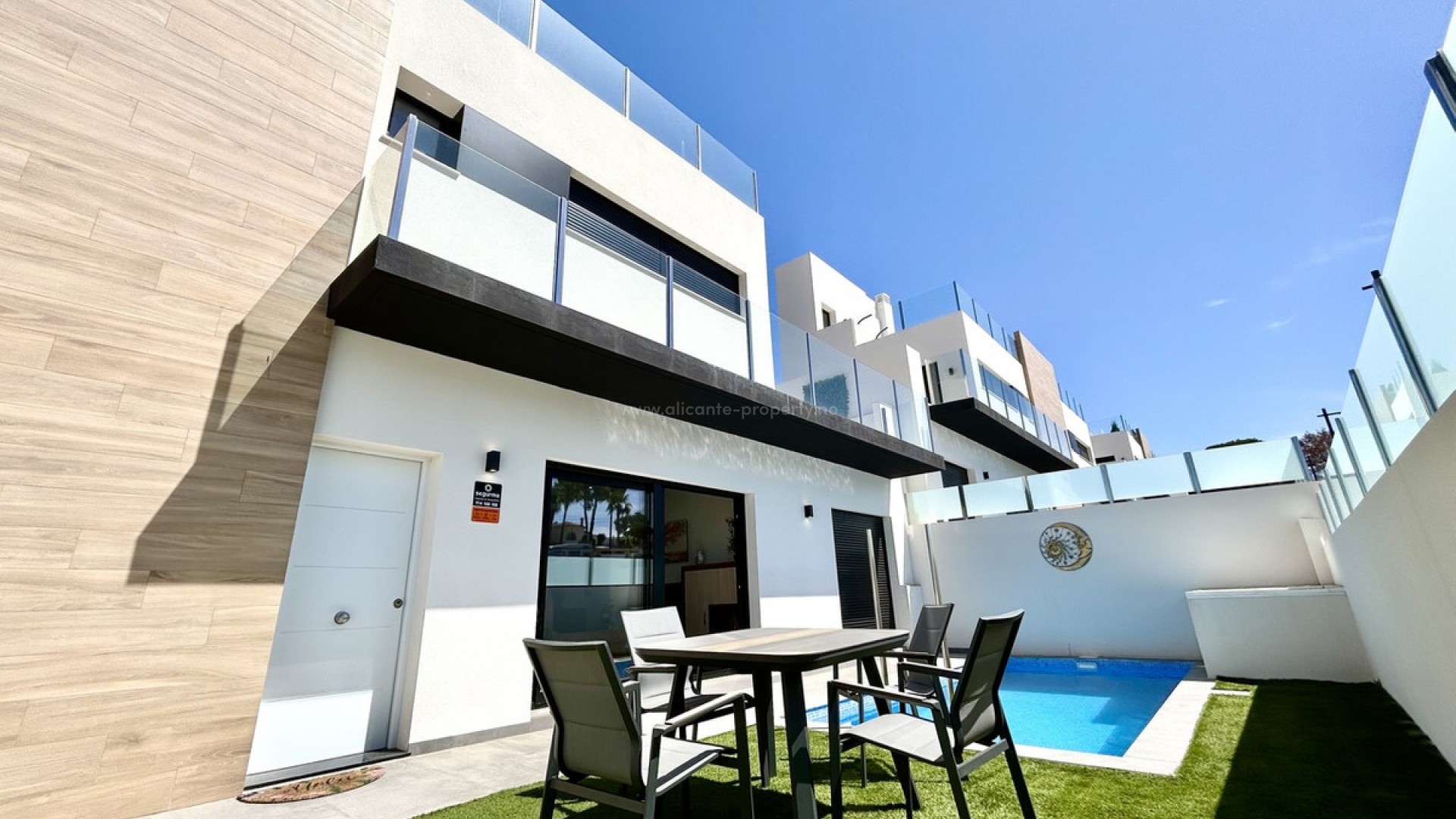Villa en Villamartín