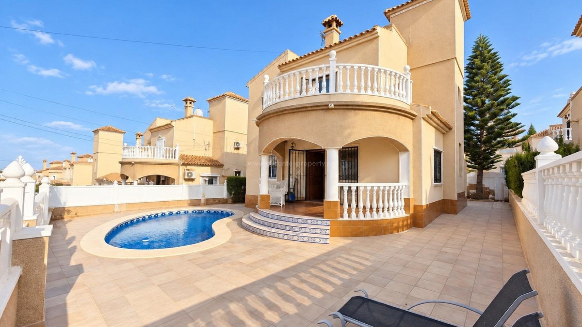 Villa en Villamartín