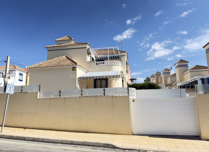 Villa en Villamartín