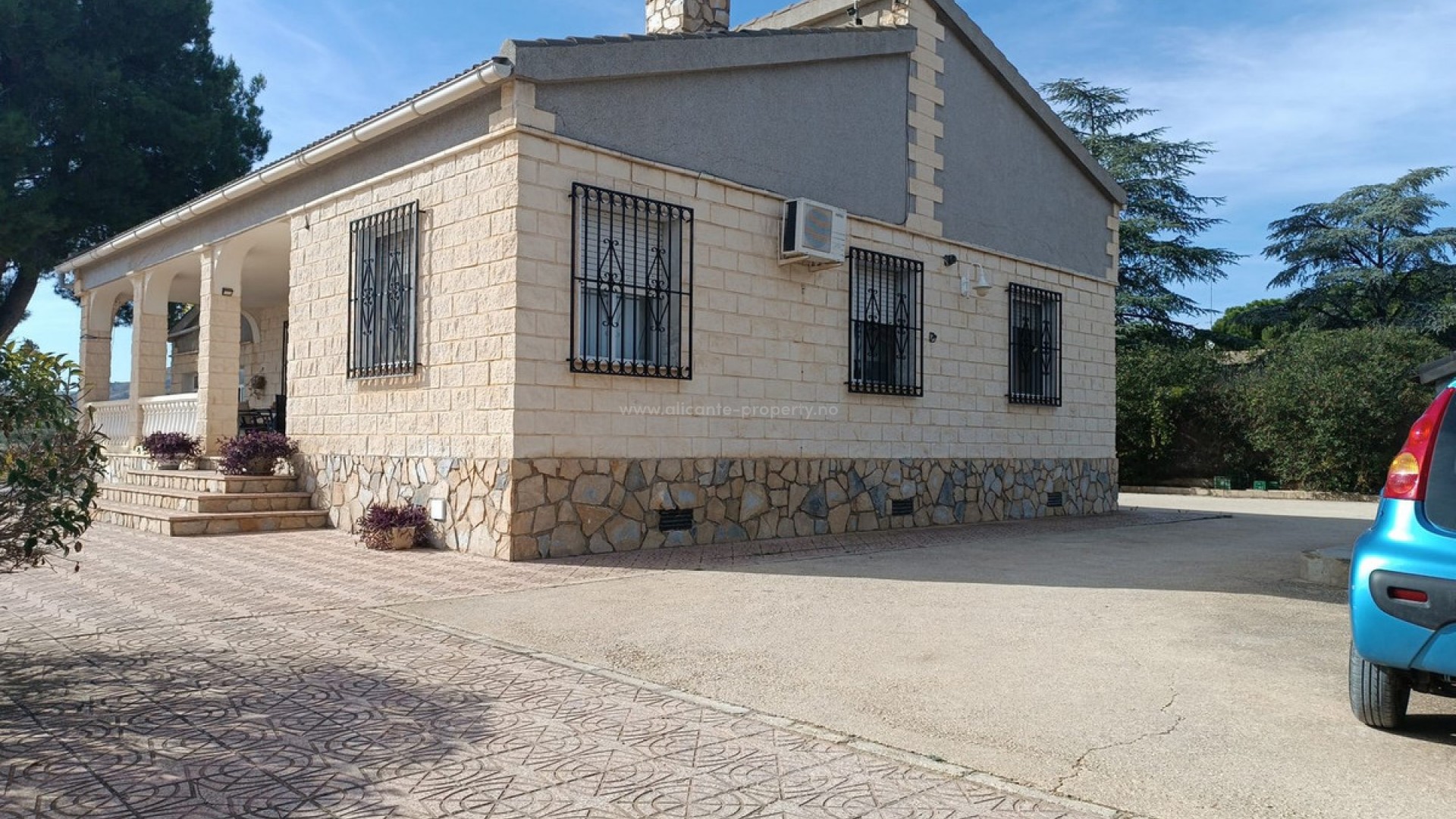 Villa en Yecla Centro