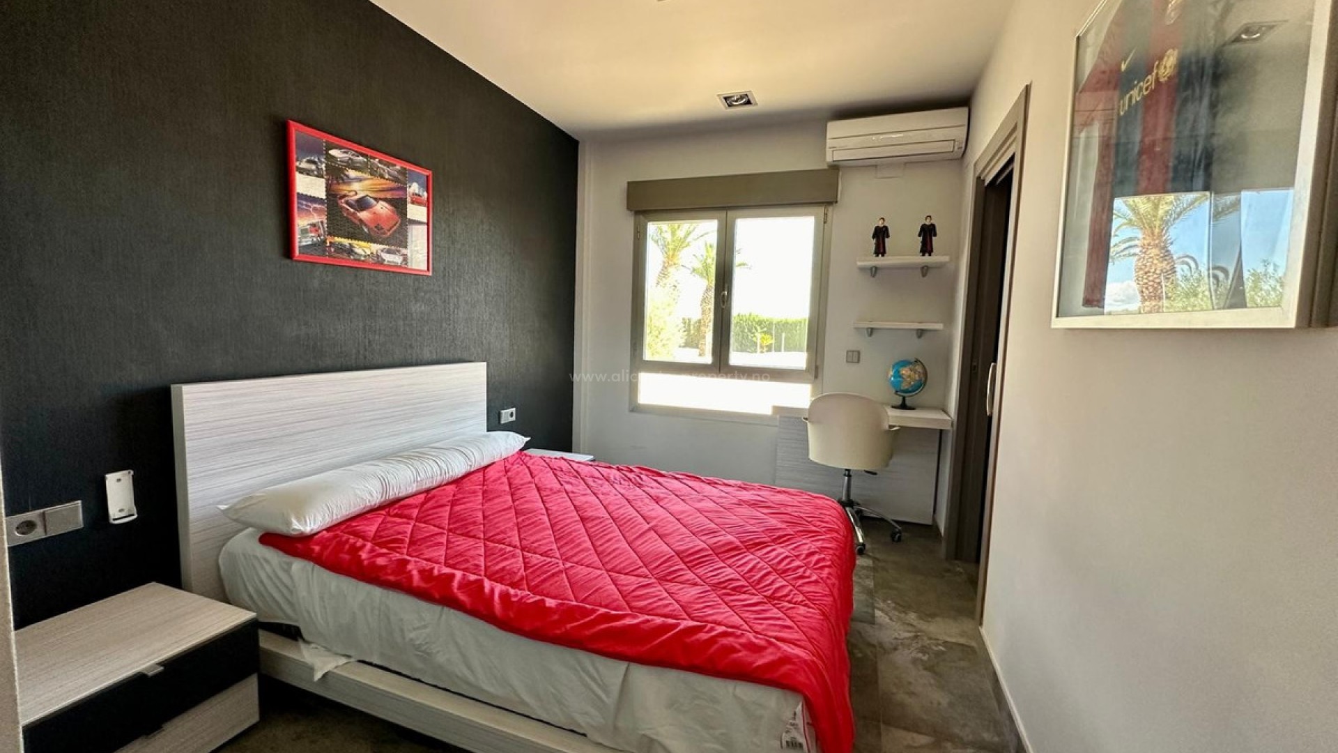 Villa en Yecla Centro