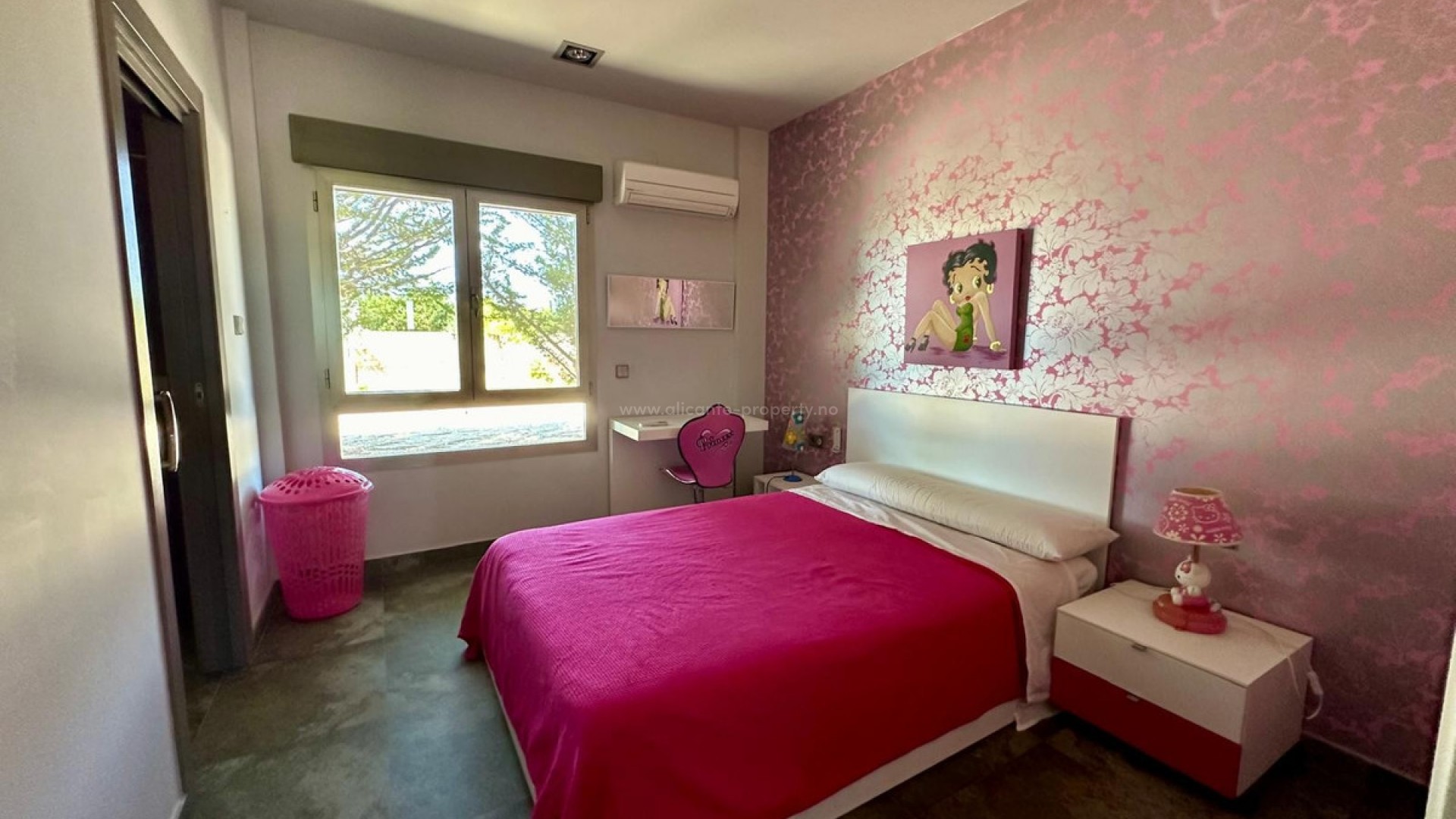 Villa en Yecla Centro