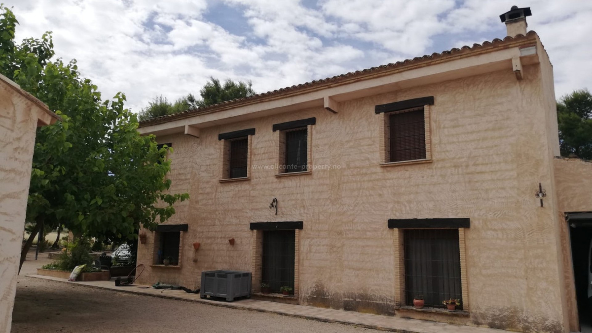 Villa en Yecla Centro