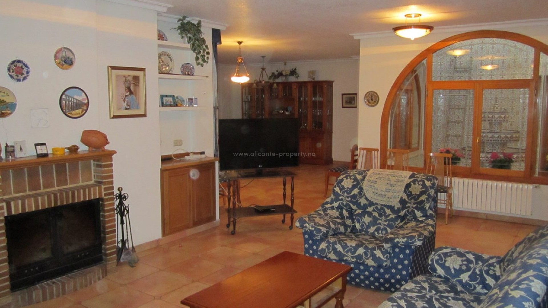 Villa en Yecla Centro