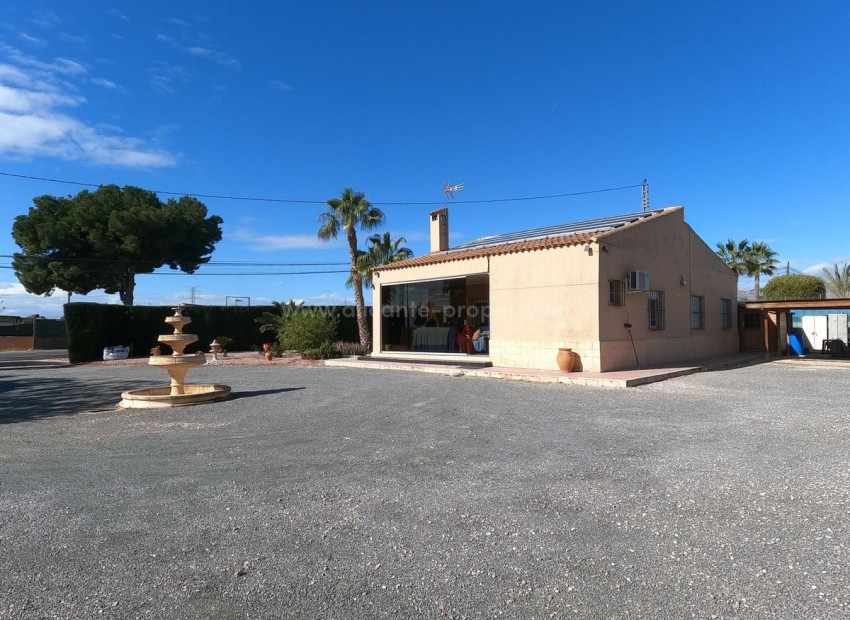 Villa in Albatera Centro