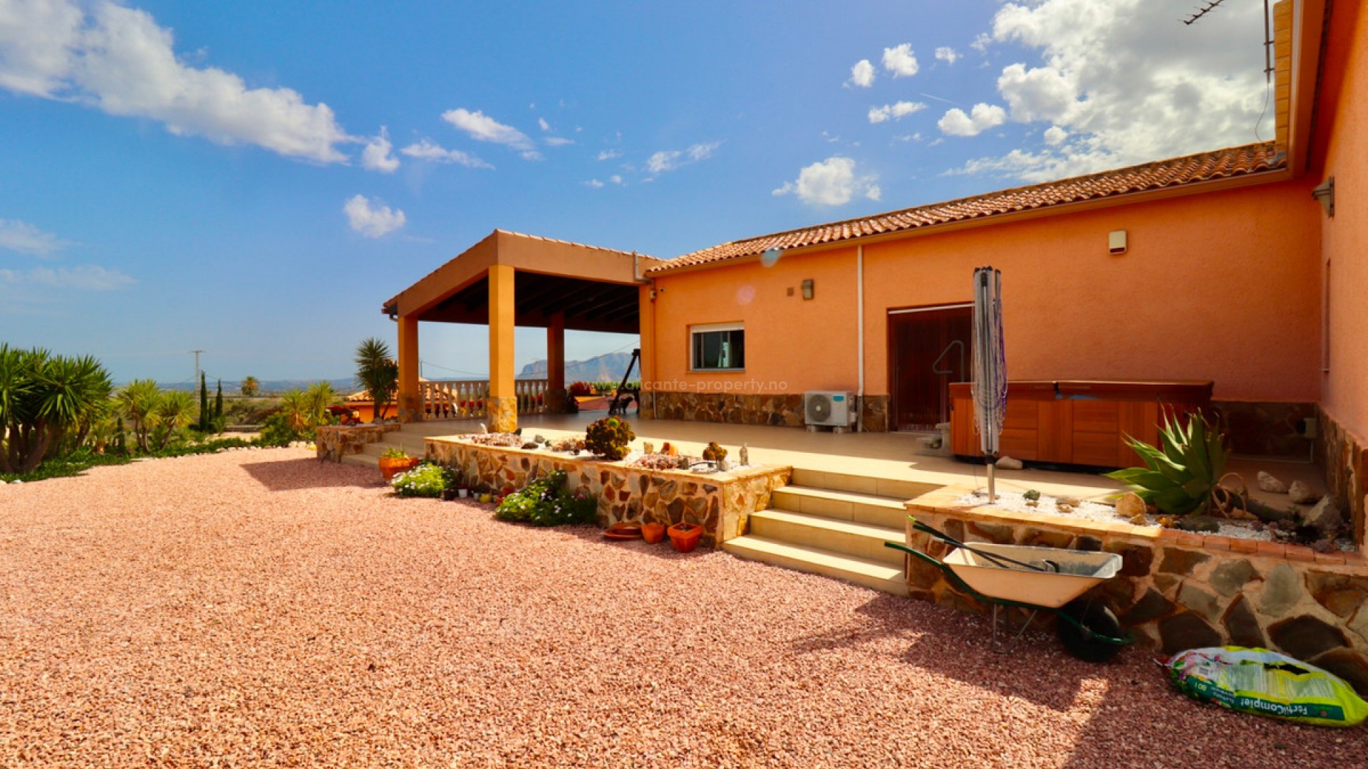 Villa in Albatera Centro