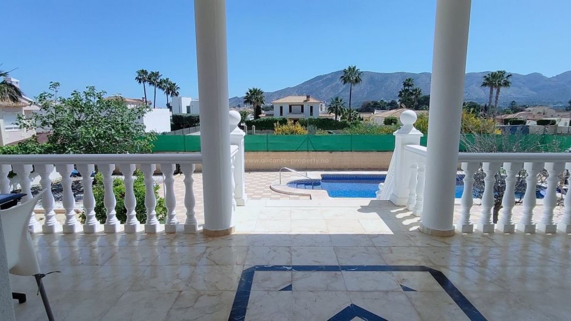 Villa in Albir