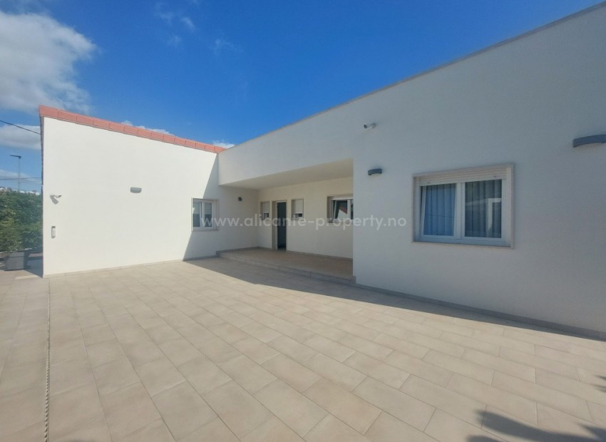 Villa in Albir