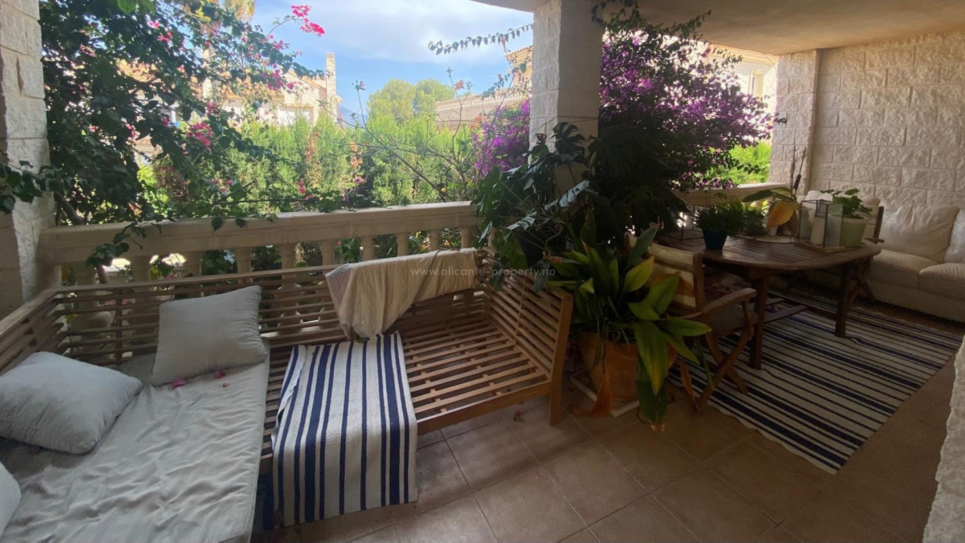 Villa in Albir