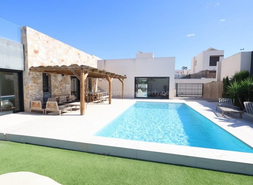 Villa in Algorfa Centro