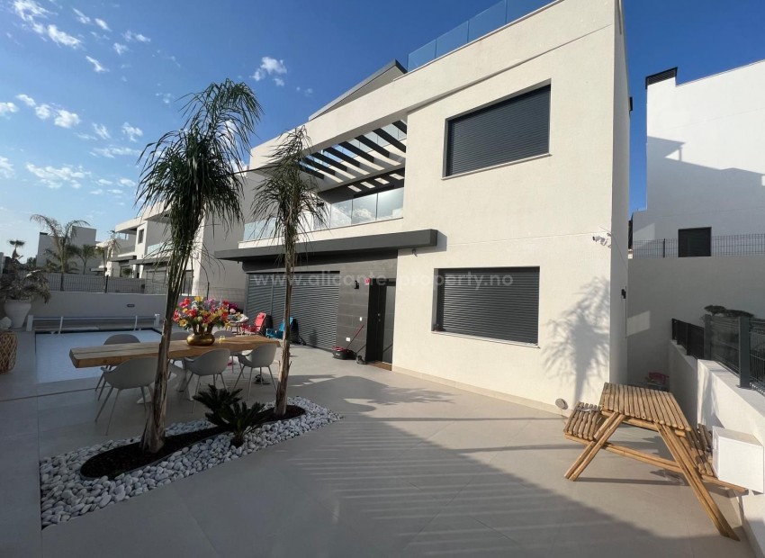 Villa in Algorfa