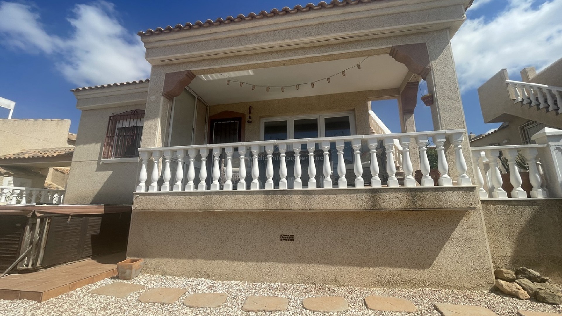 Villa in Algorfa