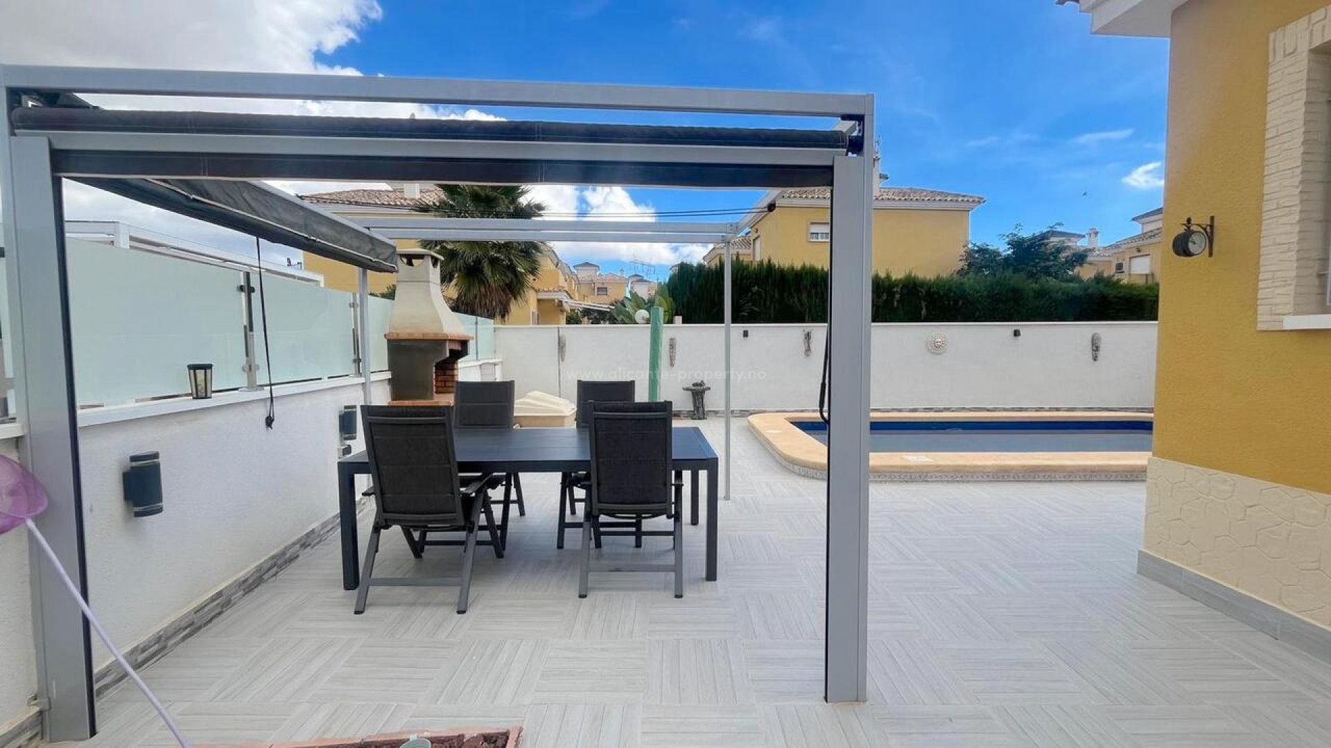Villa in Algorfa