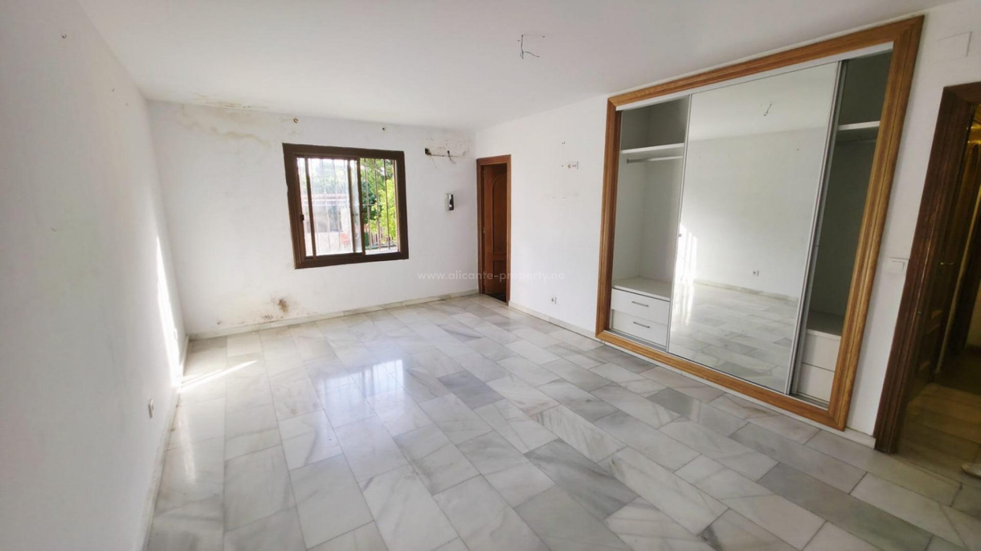 Villa in Alicante Centro