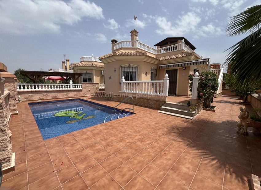 Villa in Almoradí