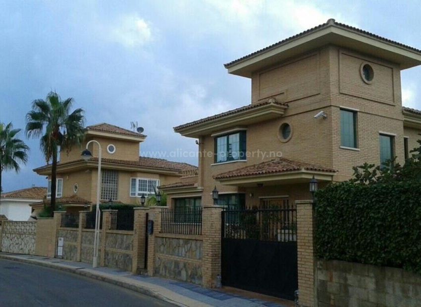 Villa in Benidorm Centro